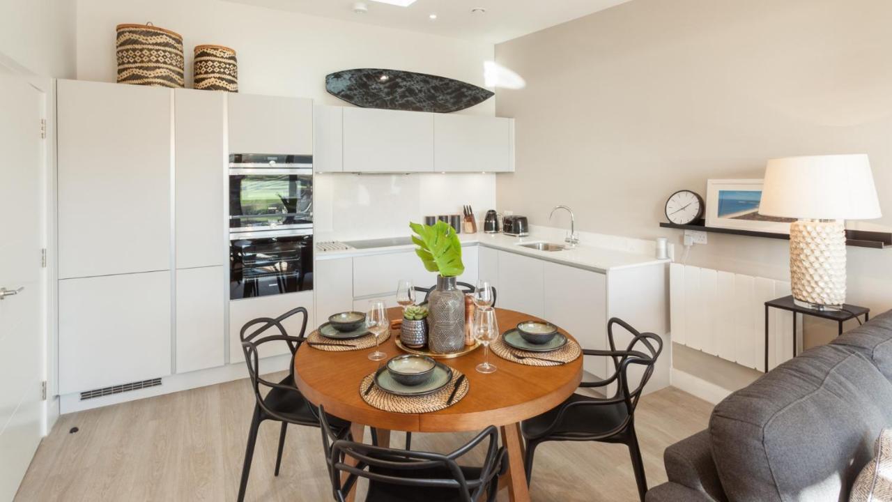 2 Woolacombe West - Luxury Apartment At Byron Woolacombe, Only 4 Minute Walk To Woolacombe Beach! Extérieur photo
