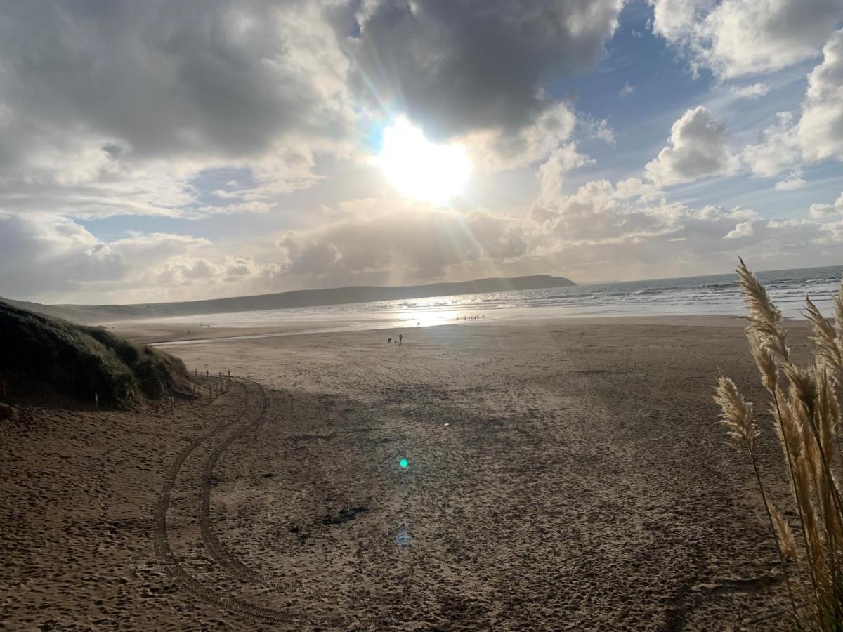 2 Woolacombe West - Luxury Apartment At Byron Woolacombe, Only 4 Minute Walk To Woolacombe Beach! Extérieur photo